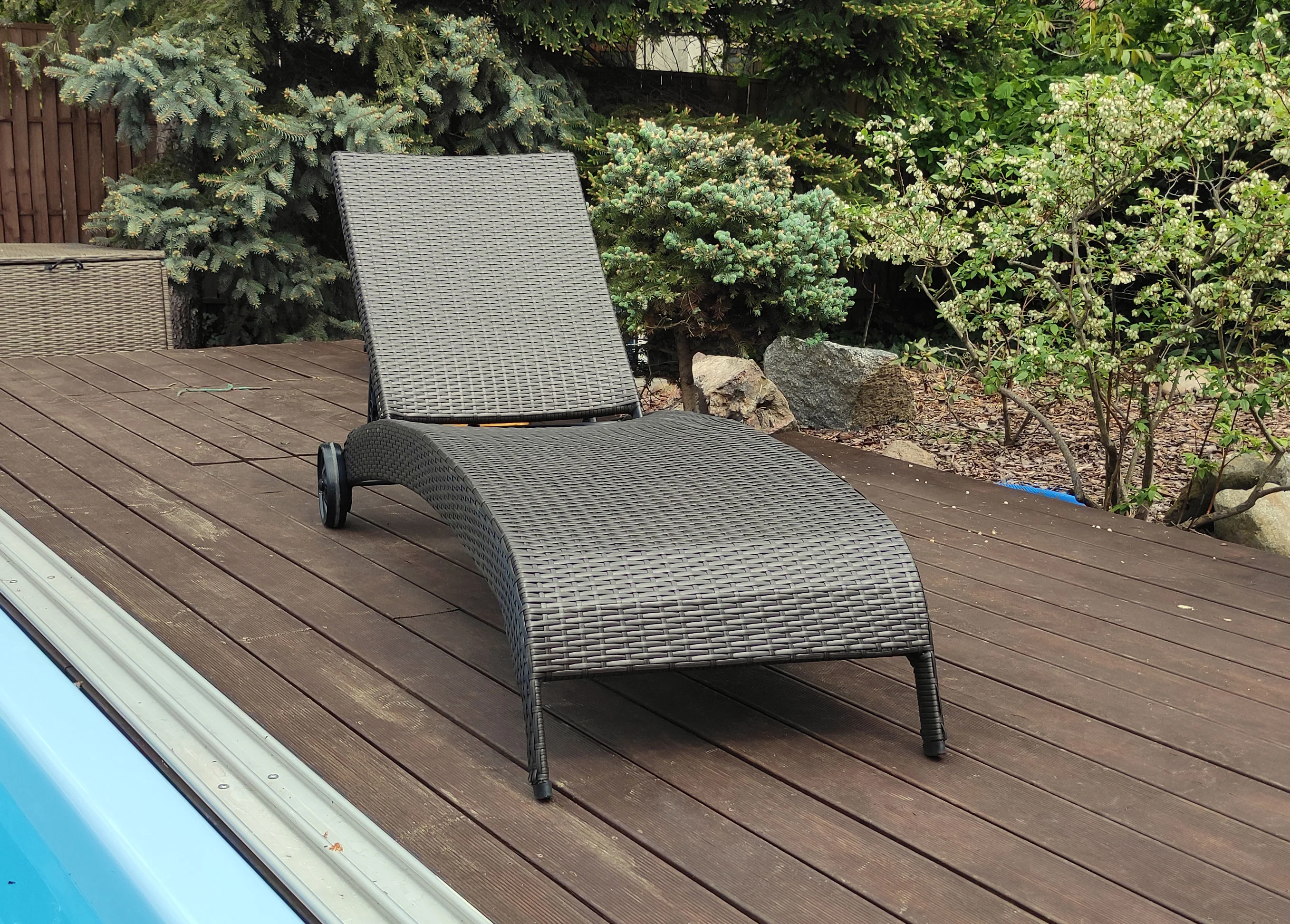 Leżak BALI brązowy ciemny — konstrukcja aluminiowa bez poduszki