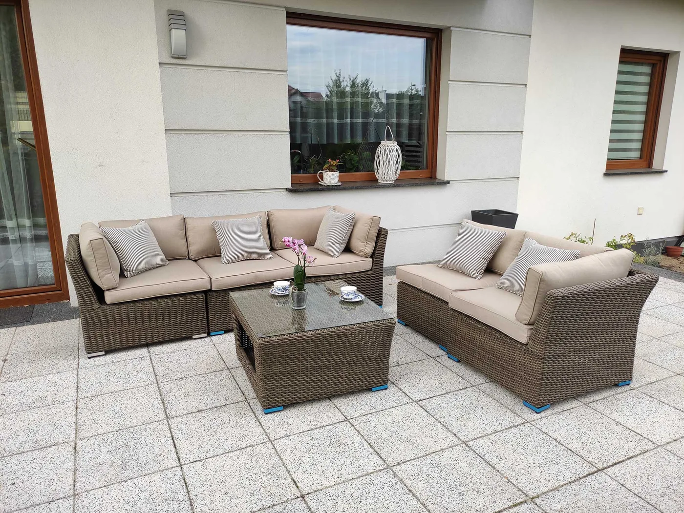 KRETA brązowy mat — zestaw modułowy narożnikowy na tarasie