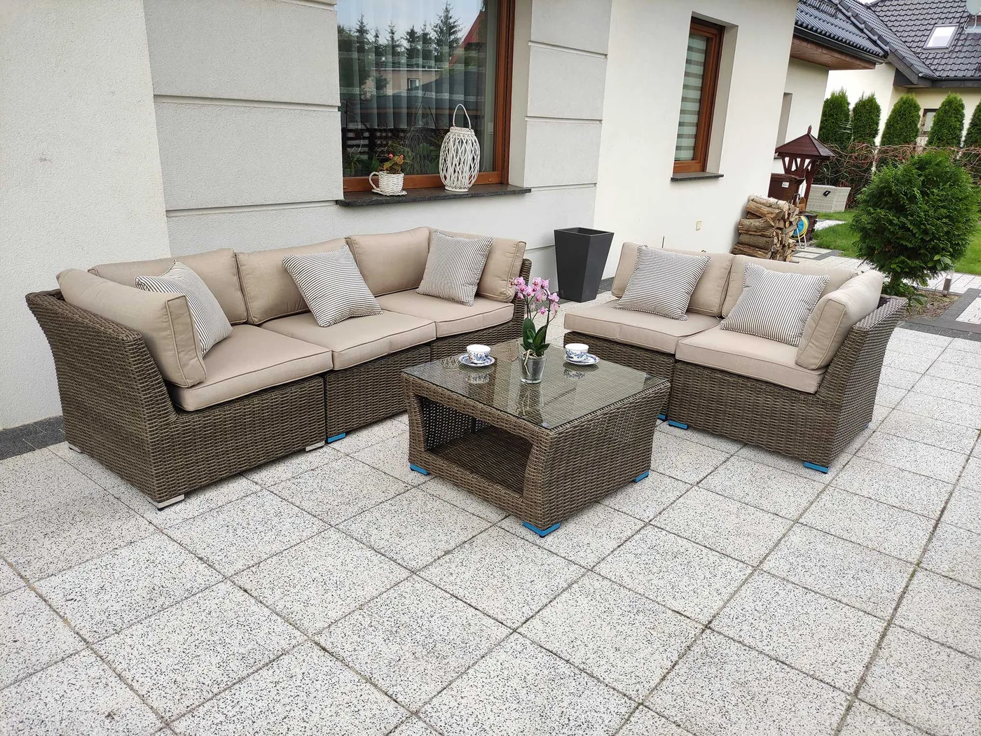 KRETA brązowy mat — układ modułów, elastyczna konfiguracja