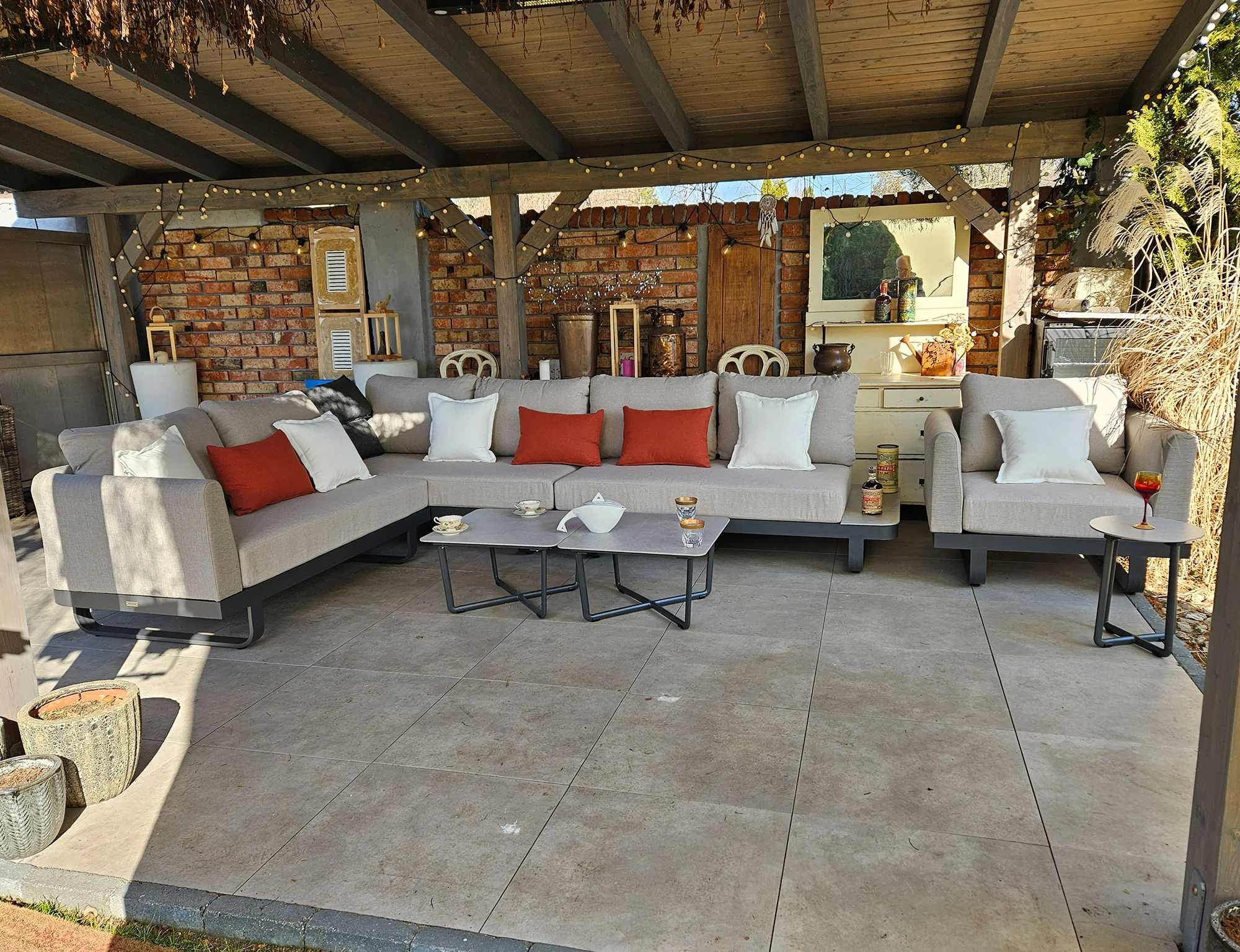 MILETO BIG — fotel i cały zestaw, widok z przodu