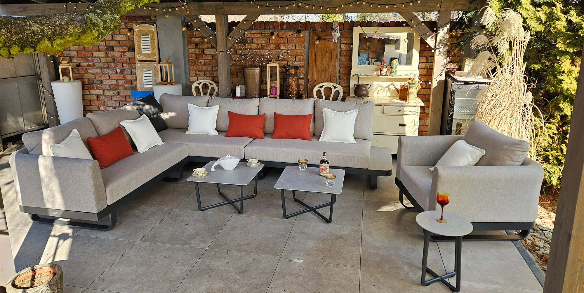 MILETO BIG — zdjęcie katalogowe, jasny wariant kolorystyczny