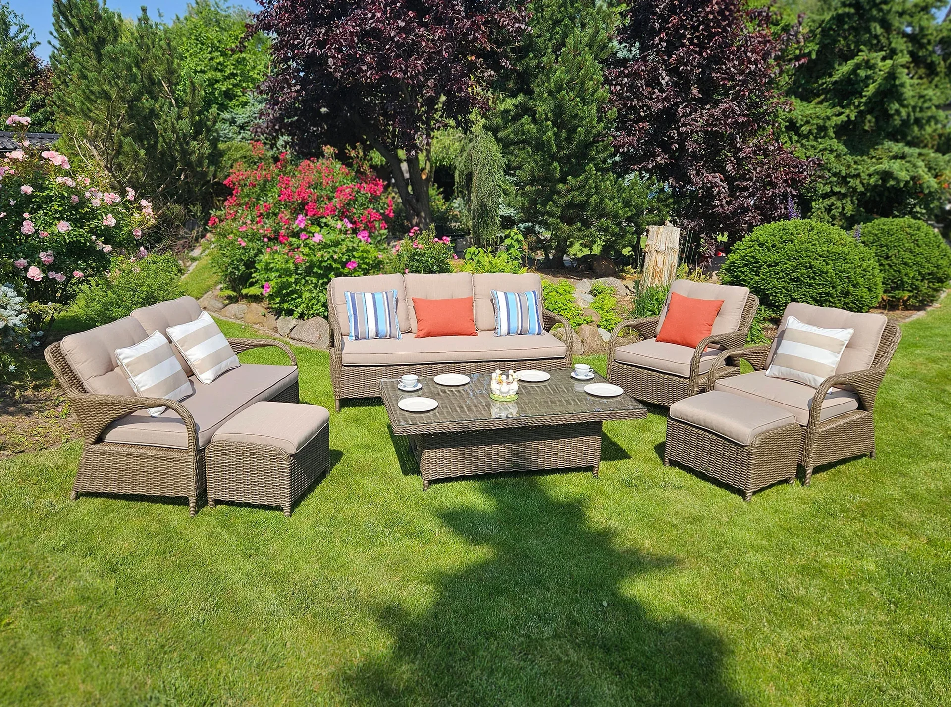 NEPTUN BIG brązowy mat — aluminiowa rama i technorattan