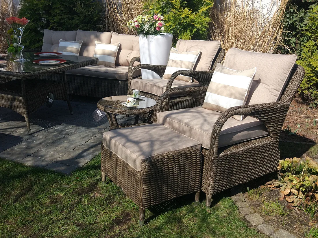 NEPTUN BIG brązowy mat — nogi stołu z aluminium i technorattanu