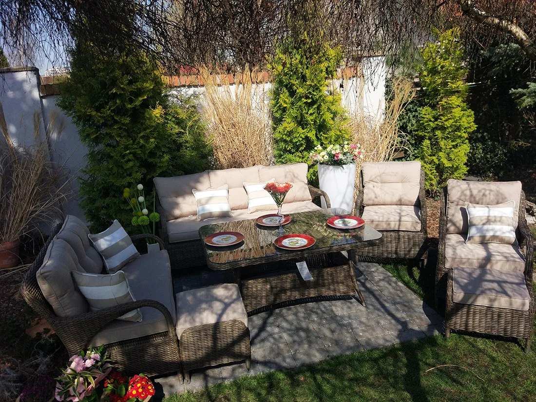 NEPTUN BIG brązowy mat — meble tarasowe z poduszkami beżowymi