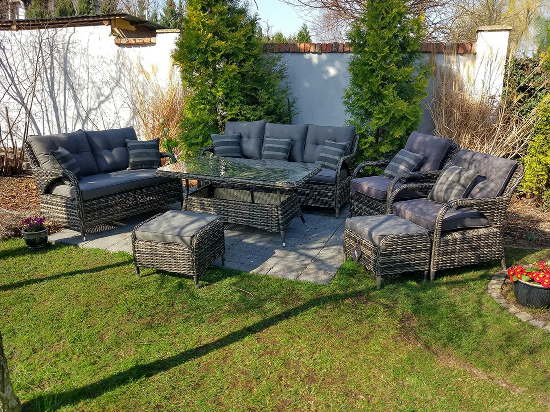 Zestaw NEPTUN BIG grafitowo-szaro-brązowy — widok ogólny dużego zestawu na tarasie
