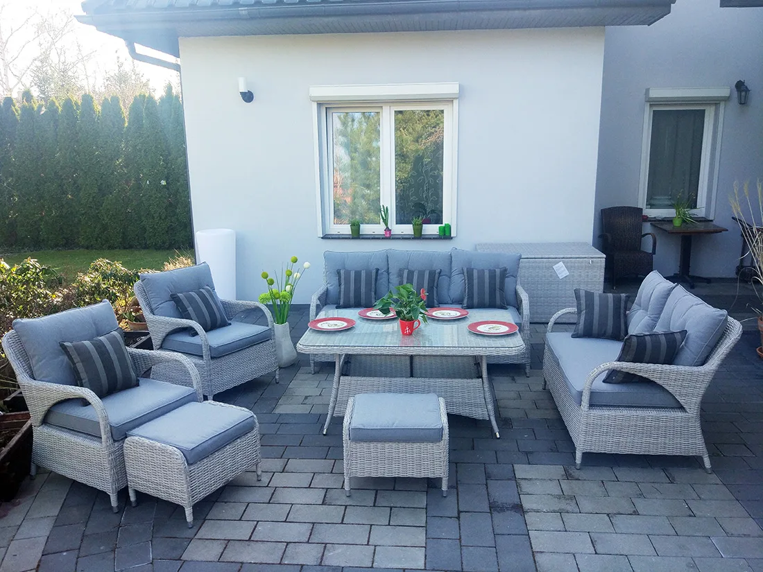 NEPTUN BIG jasno-szary — sofa 2-osobowa z poduszkami