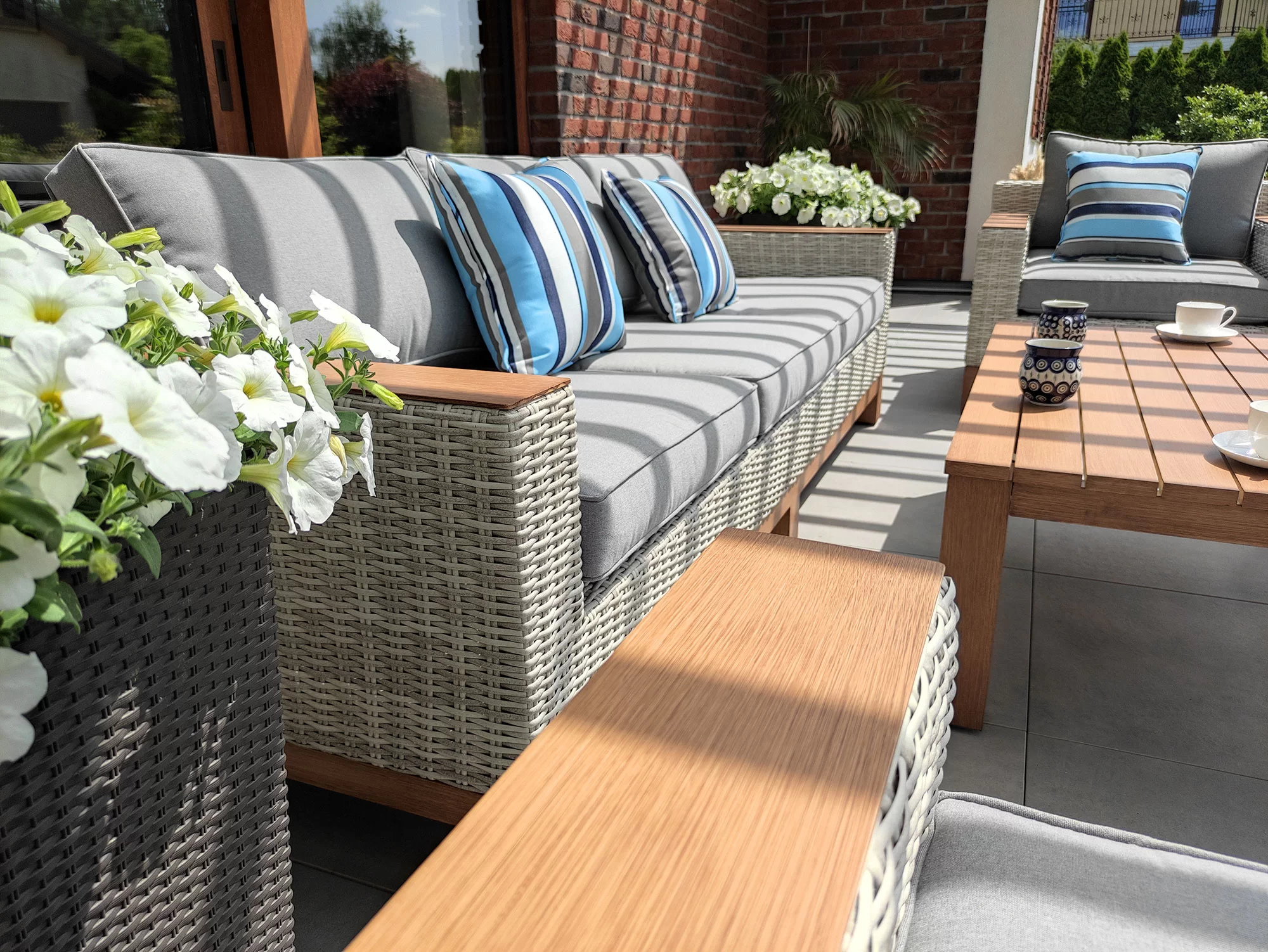 PALERMO BIG — komplet wypoczynkowy na tarasie, widok z boku