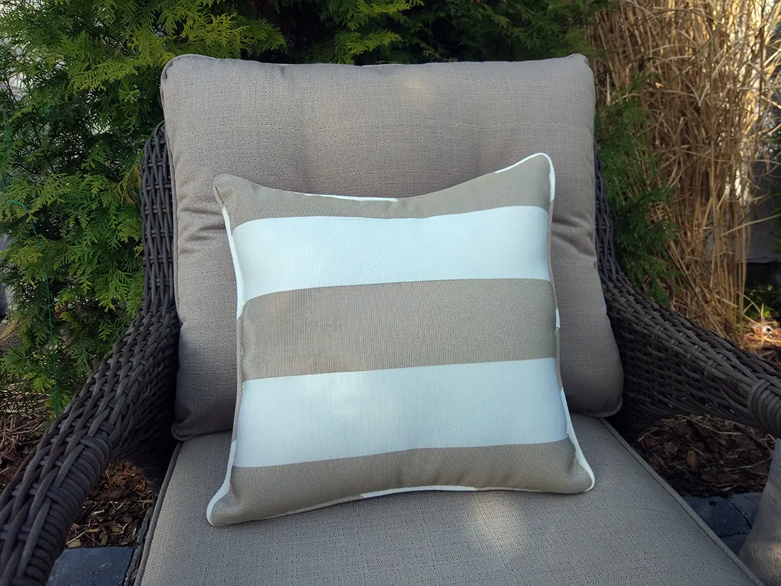 Poduszka do narożnika POSEJDON brąz mat — jakość materiału