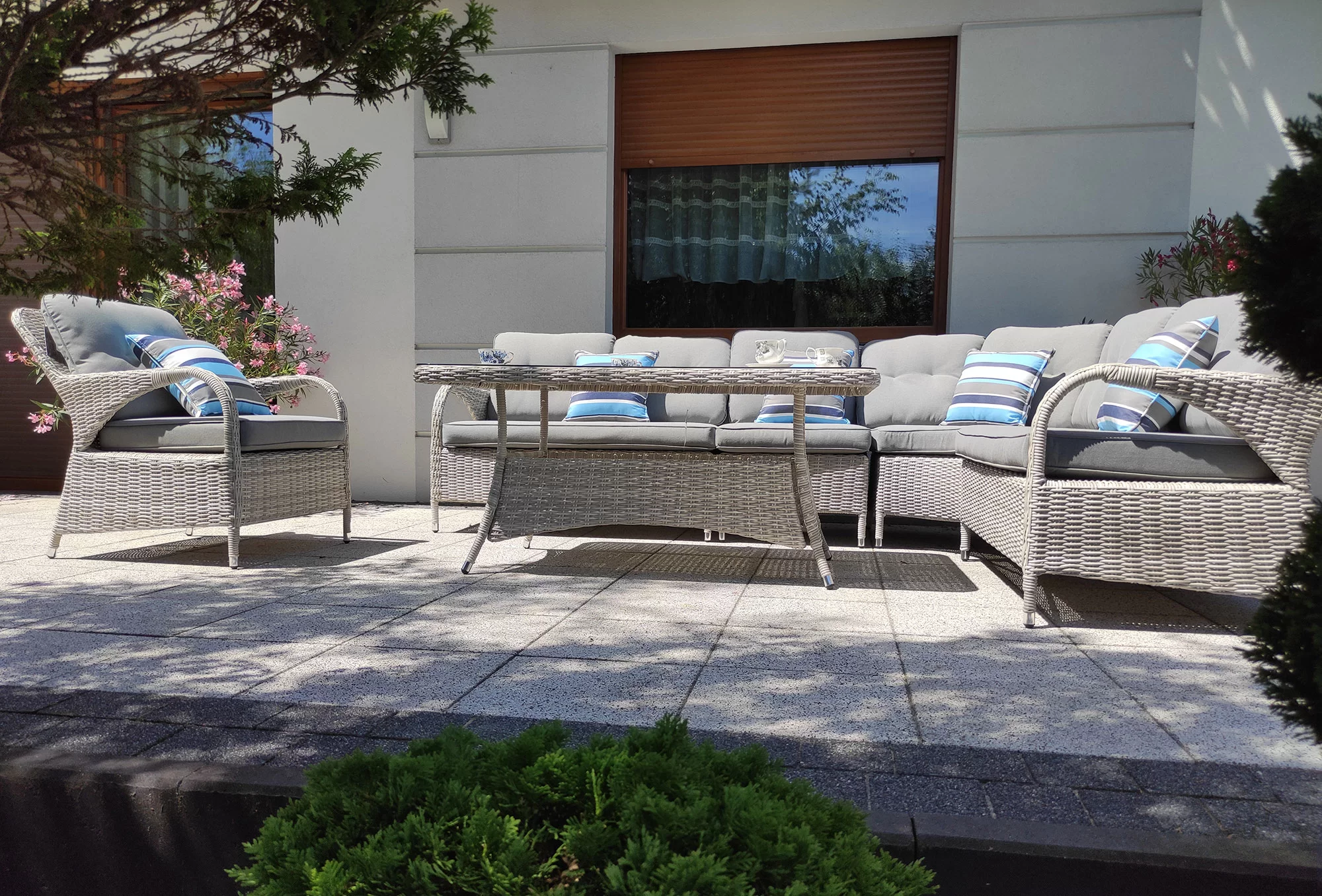 Narożnik tarasowy POSEJDON jasny szary — widok perspektywiczny