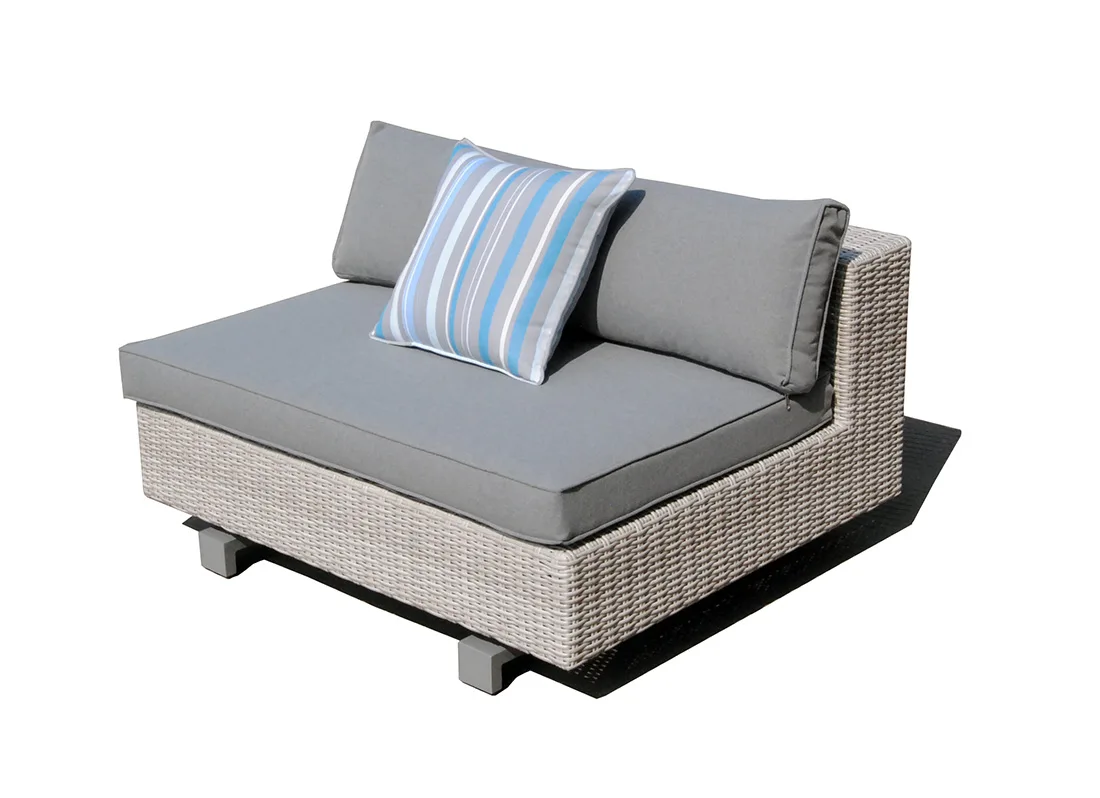 Narożnik SARDYNIA — aluminiowe podstawy srebrne malowane proszkowo, detal