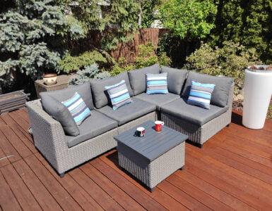 Mały narożnik balkonowy z technorattanu