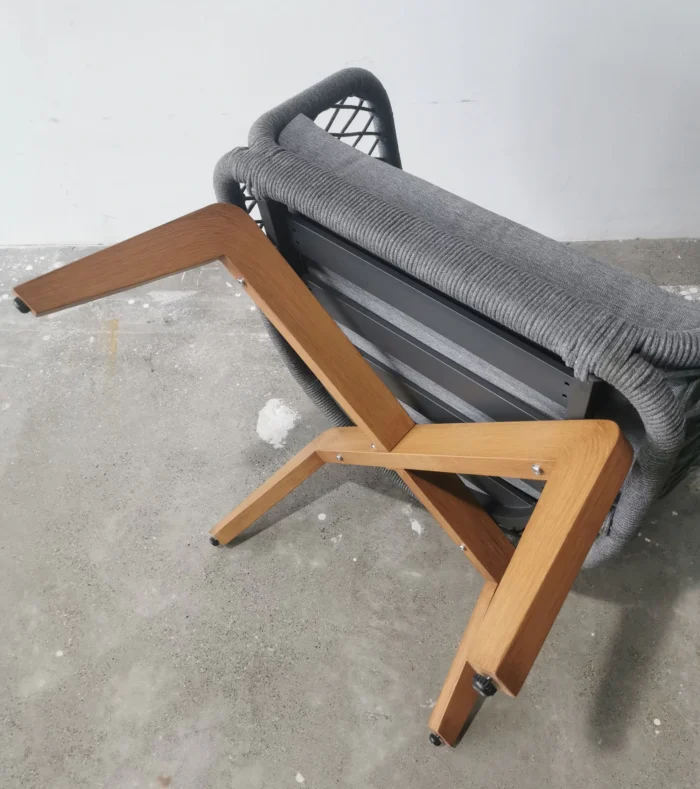 Aluminiowe podstawy imitujące drewno - meble balkonowe VALENTINO